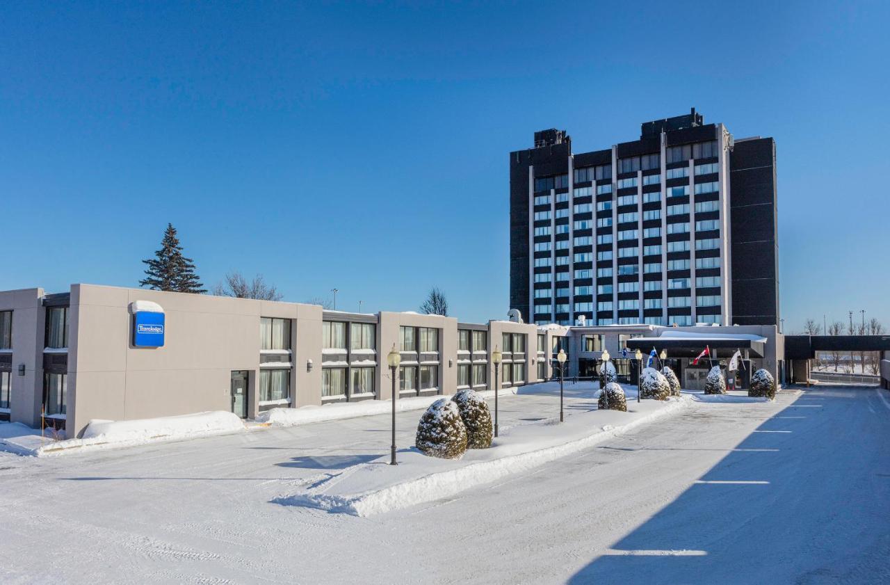 Travelodge By Wyndham Quebec City Hotel & Convention Centre Bagian luar foto