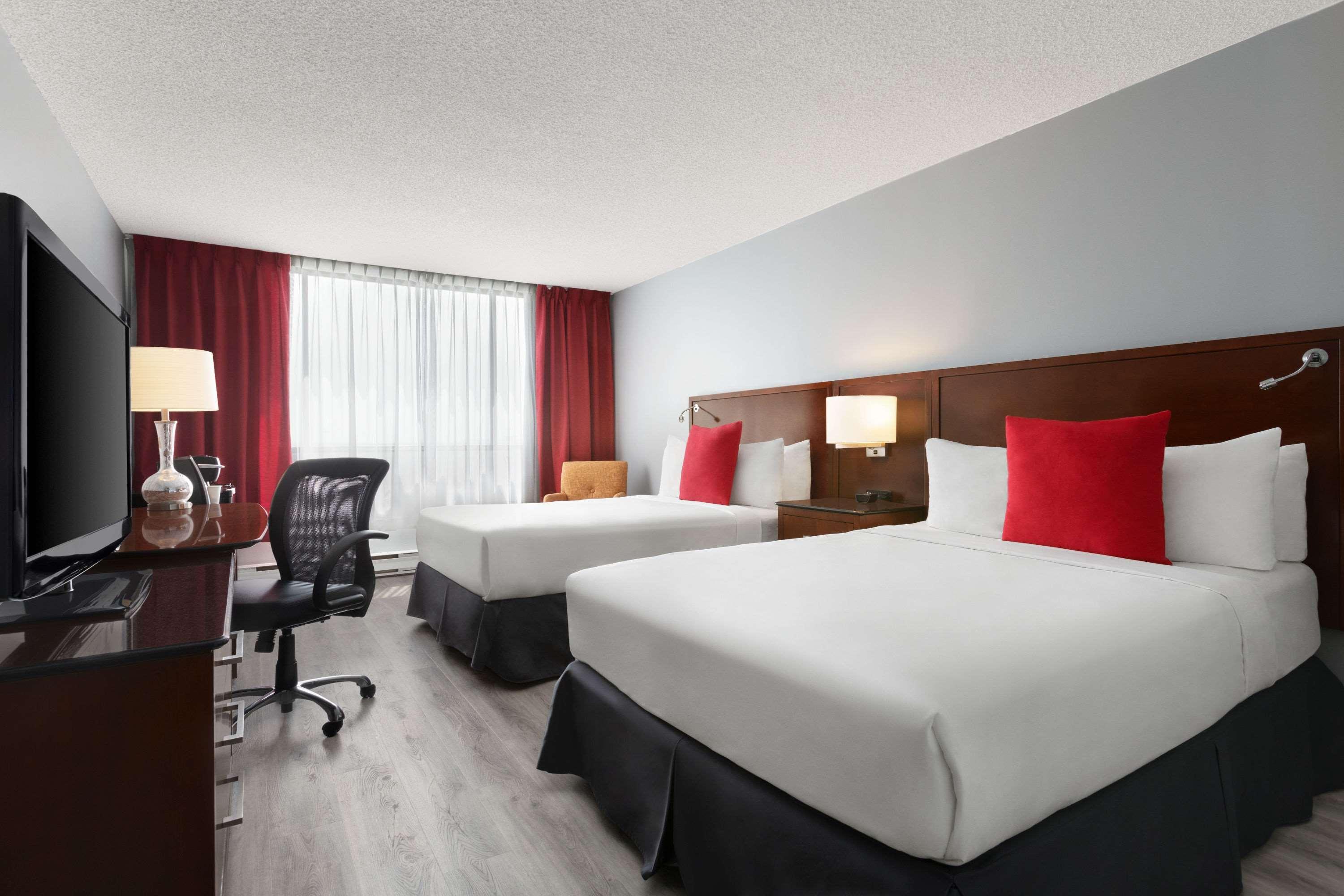 Travelodge By Wyndham Quebec City Hotel & Convention Centre Bagian luar foto