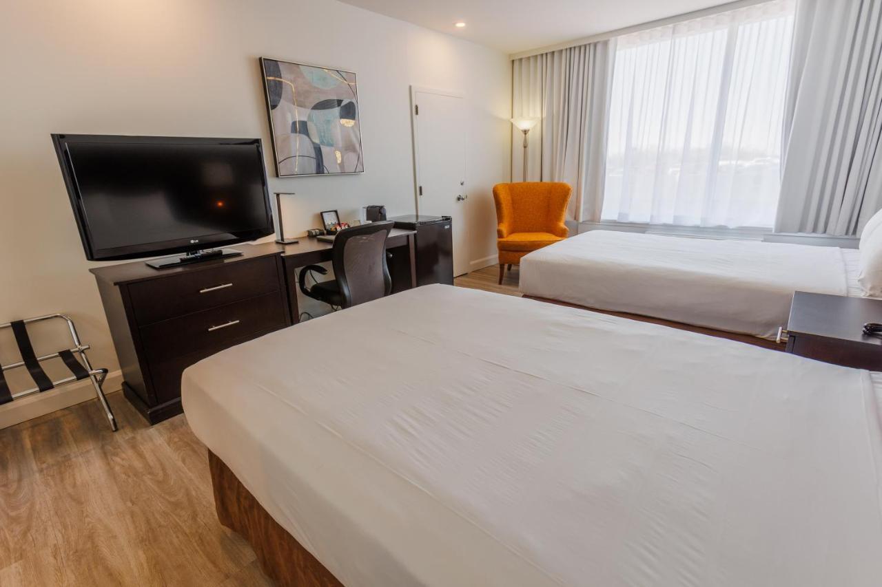 Travelodge By Wyndham Quebec City Hotel & Convention Centre Bagian luar foto