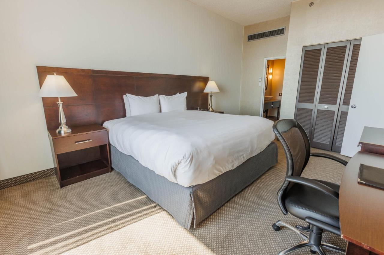 Travelodge By Wyndham Quebec City Hotel & Convention Centre Bagian luar foto