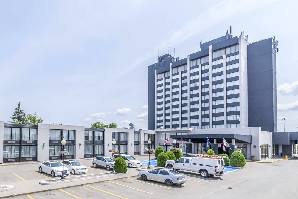 Travelodge By Wyndham Quebec City Hotel & Convention Centre Bagian luar foto