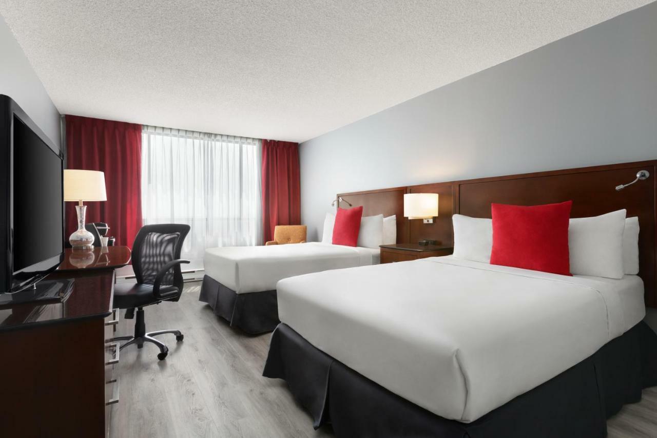 Travelodge By Wyndham Quebec City Hotel & Convention Centre Bagian luar foto