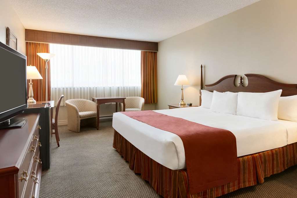 Travelodge By Wyndham Quebec City Hotel & Convention Centre Ruang foto