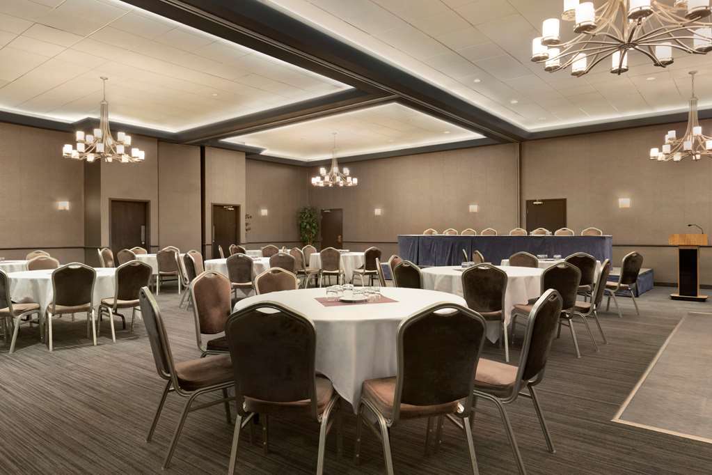 Travelodge By Wyndham Quebec City Hotel & Convention Centre Ruang foto