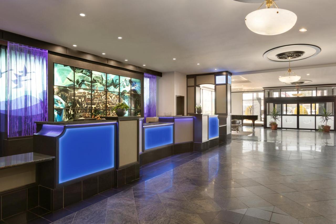 Travelodge By Wyndham Quebec City Hotel & Convention Centre Bagian luar foto