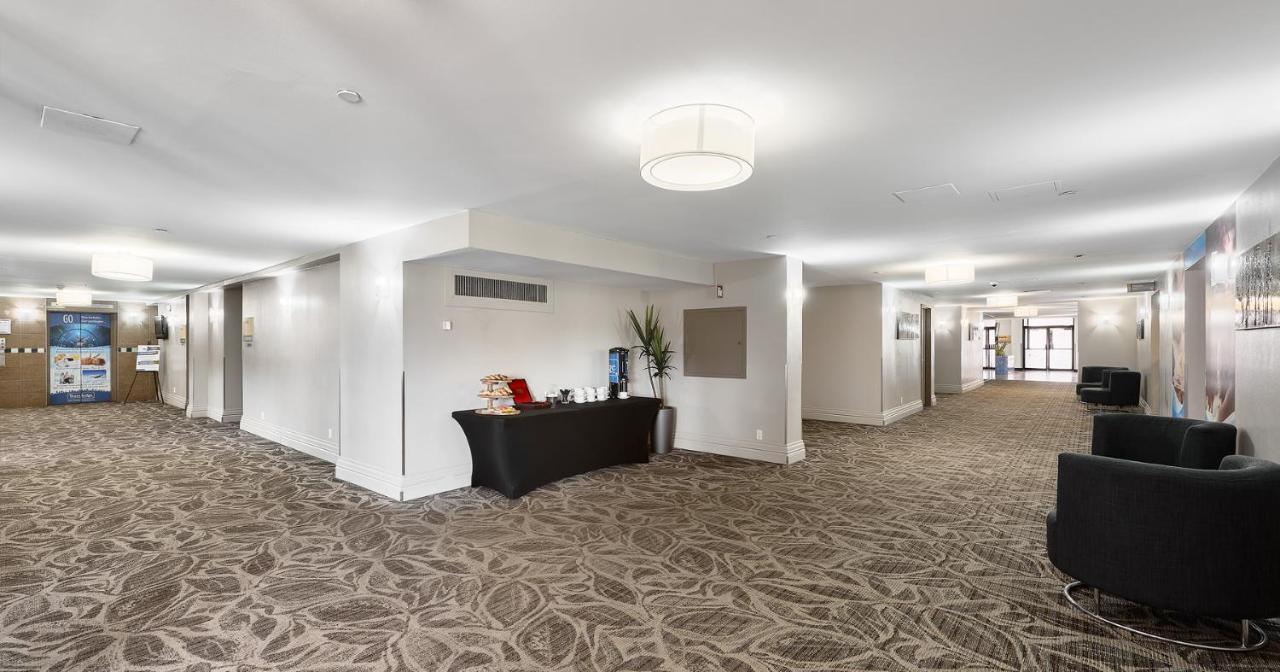 Travelodge By Wyndham Quebec City Hotel & Convention Centre Bagian luar foto